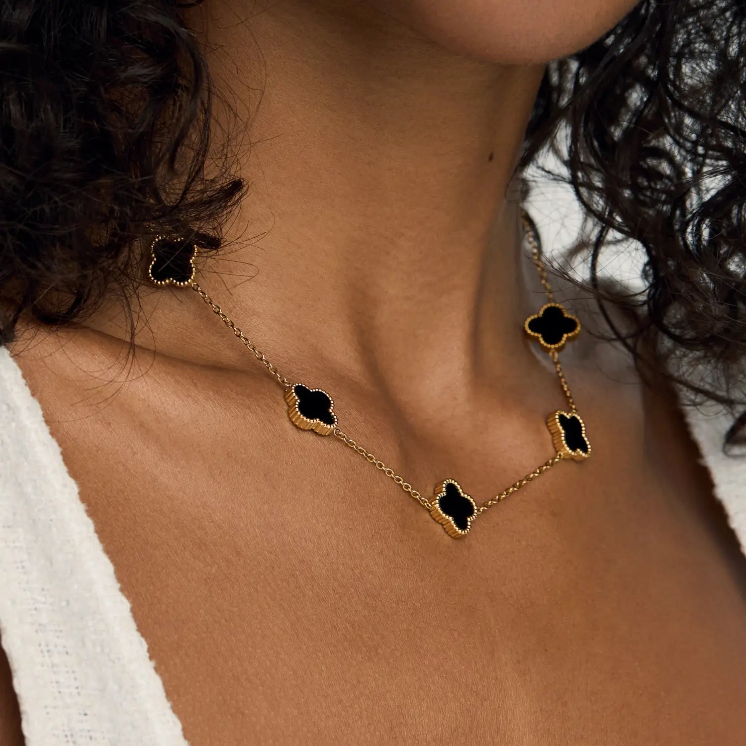 Colar de Trevo Banhado em Ouro 18k