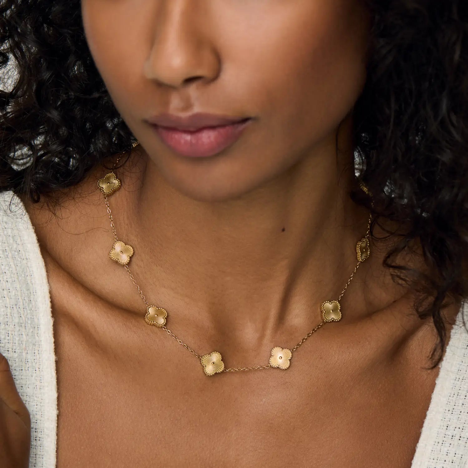 Colar de Trevo Banhado em Ouro 18k