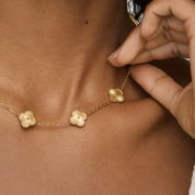Colar de Trevo Banhado em Ouro 18k